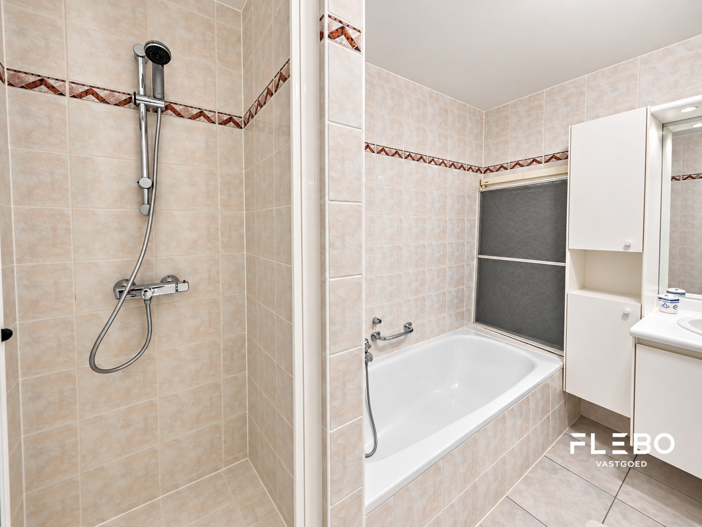 Slideshow image 9